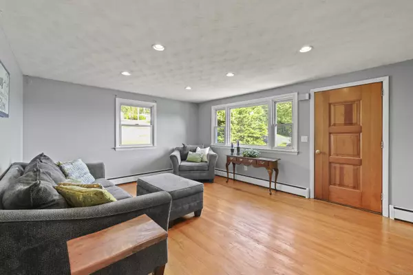 Winchester, CT 06098,141 Maloney Court