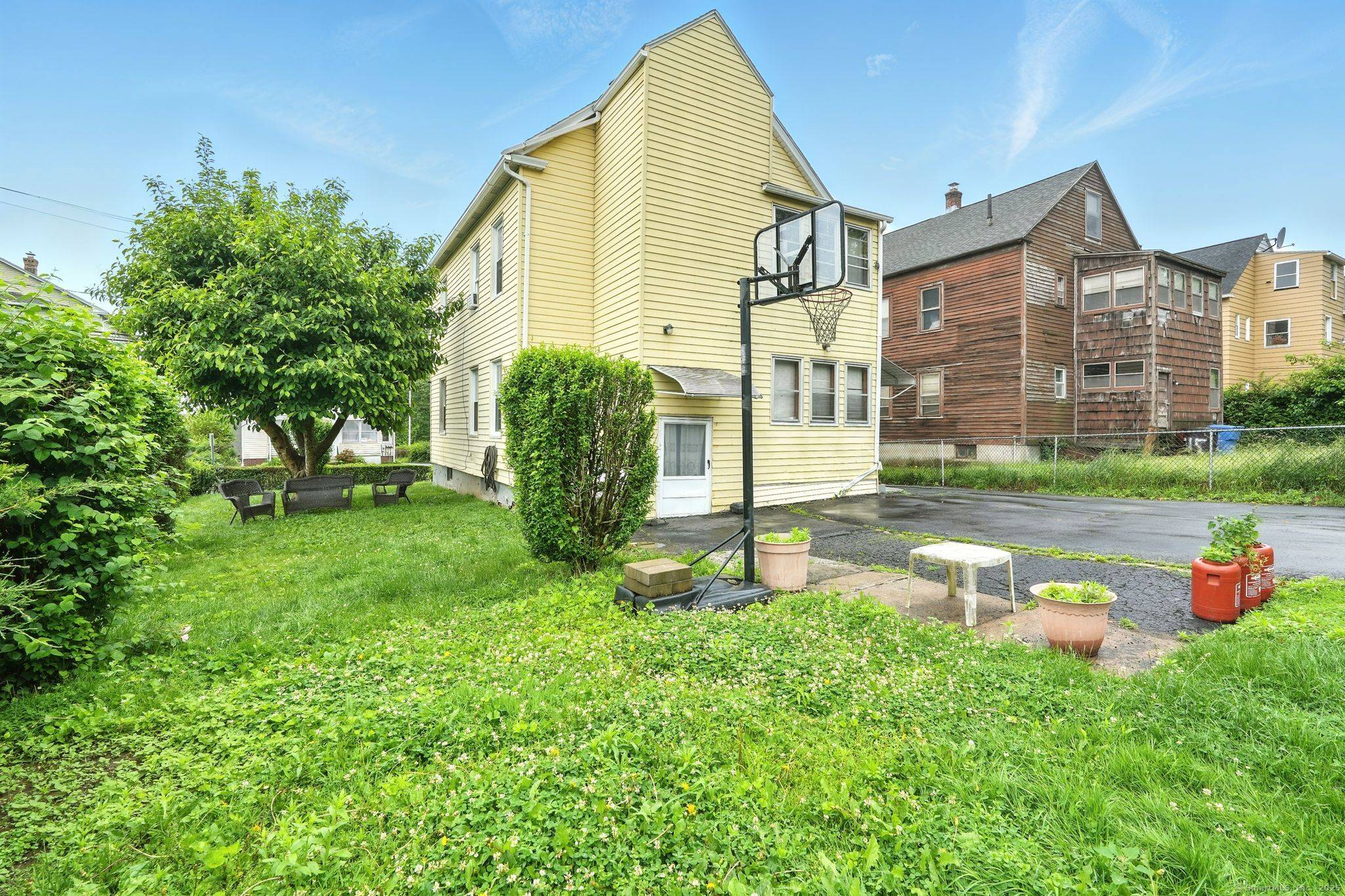 New Britain, CT 06053,41 Clinton Street