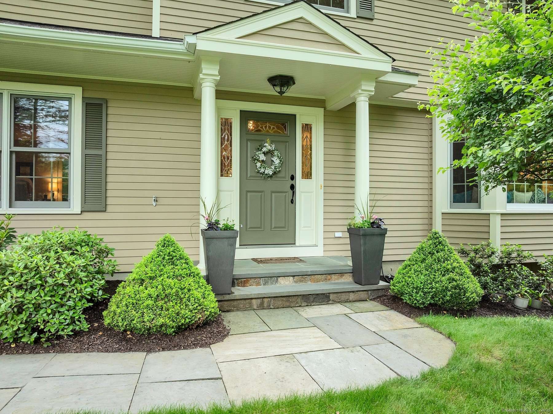 Ridgefield, CT 06877,67 Great Hill Road