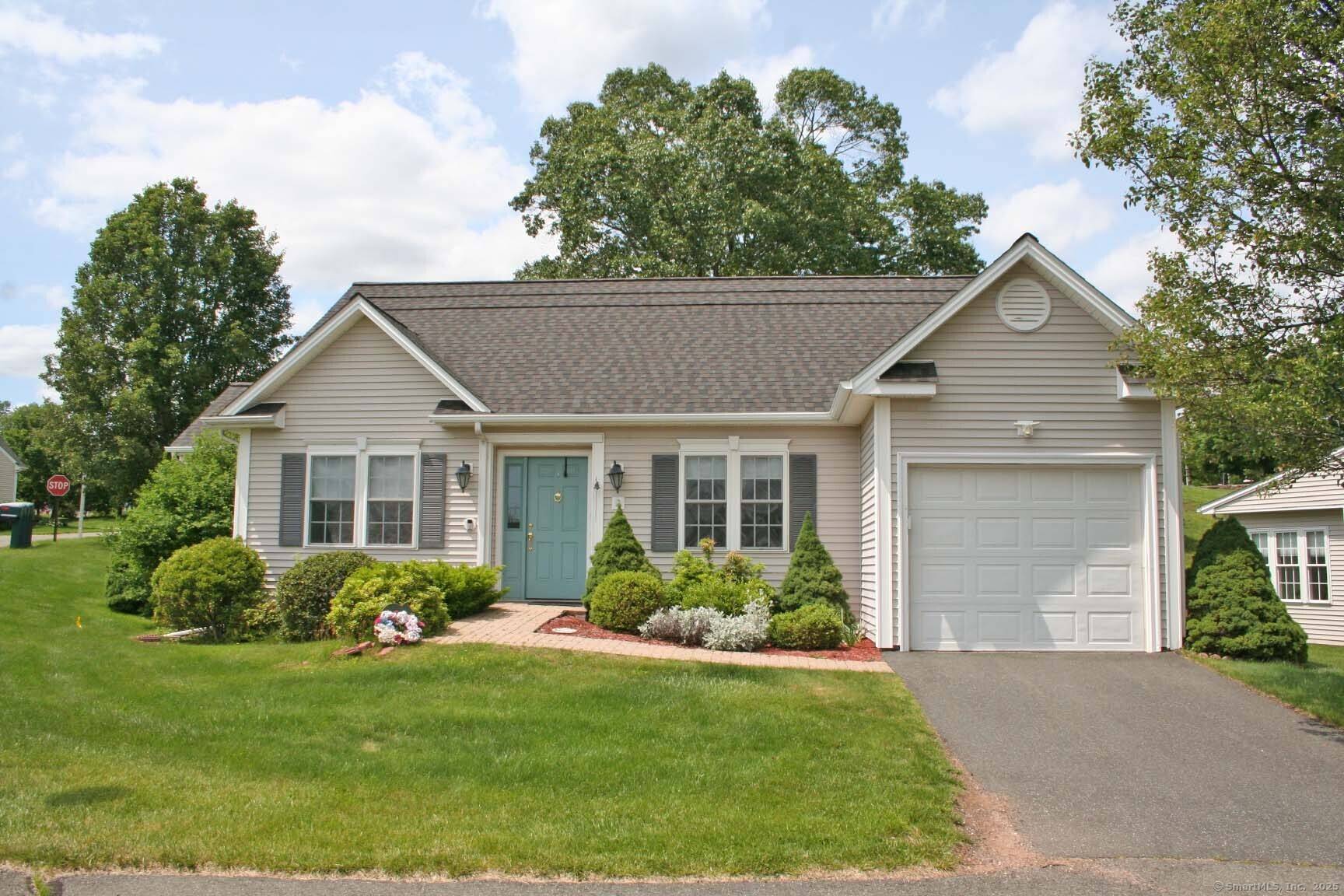 Portland, CT 06480,2 Cinnamon Lane #2