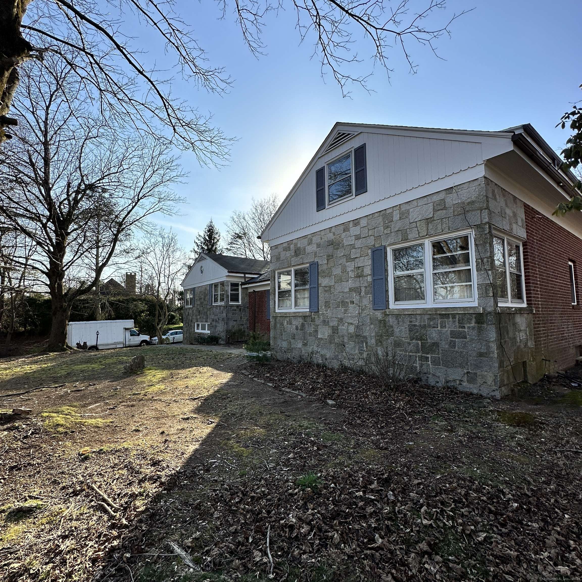 North Haven, CT 06473,167 Kings Highway