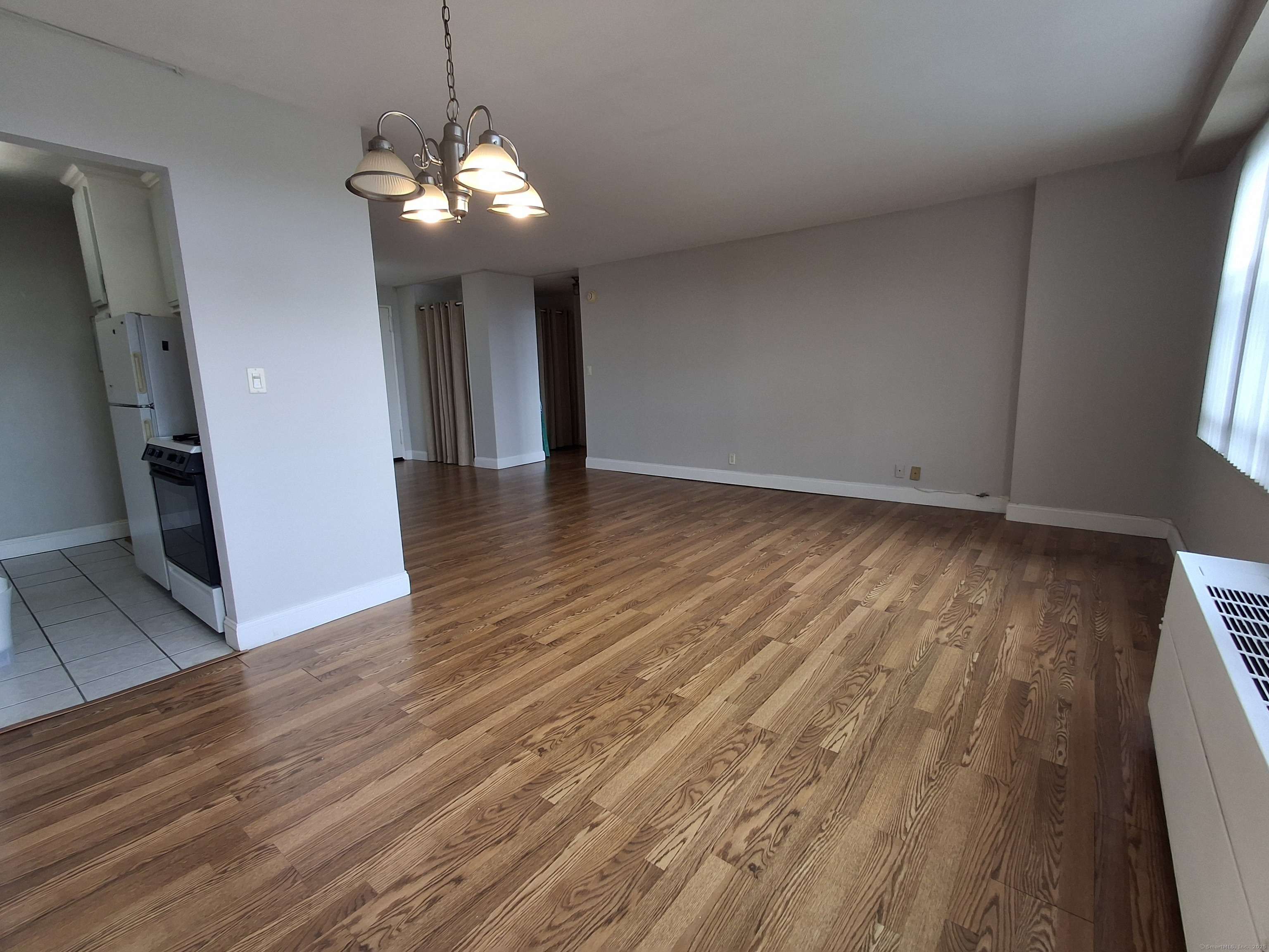 Bridgeport, CT 06604,2625 Park Avenue #9S