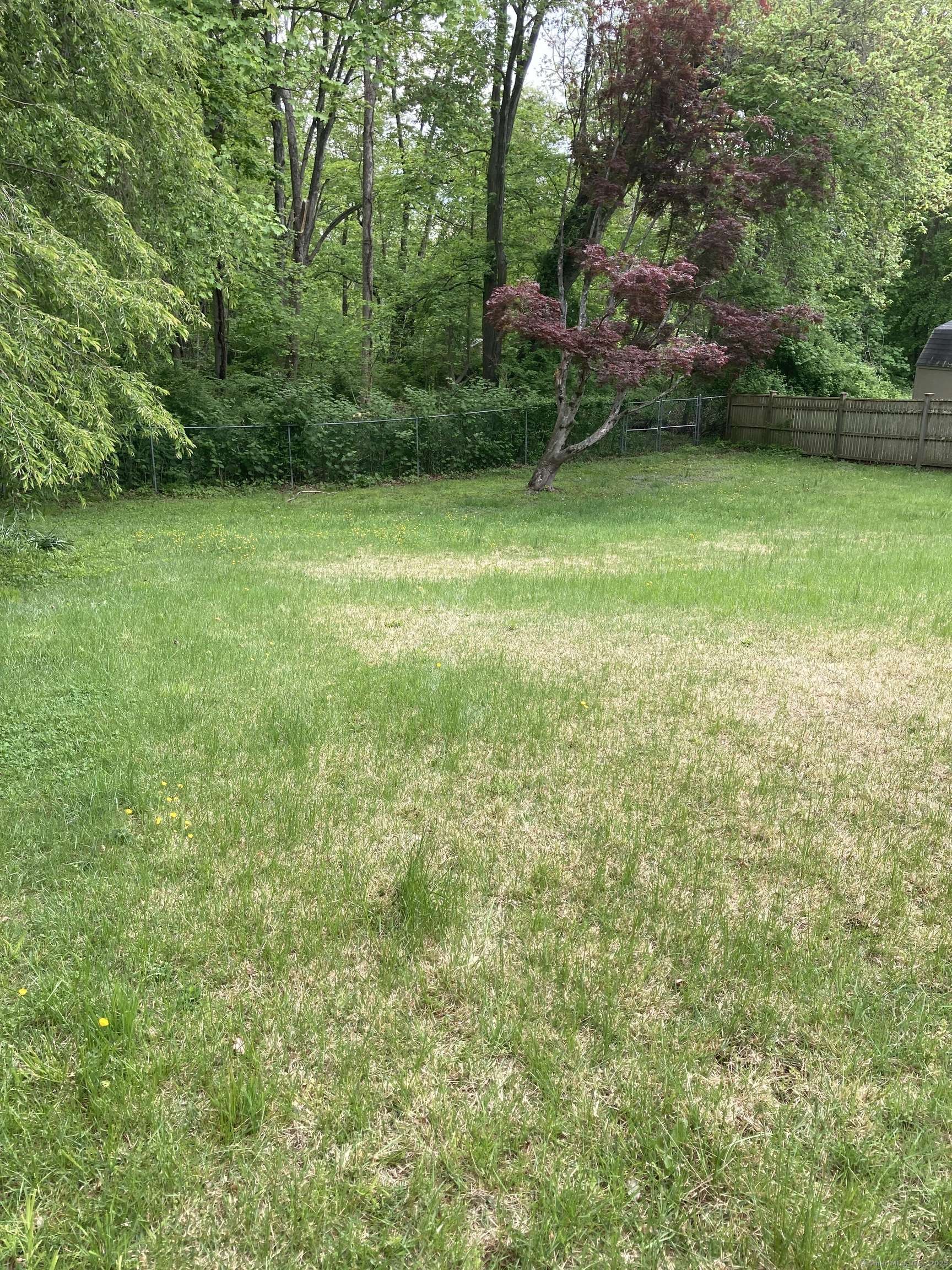 Deep River, CT 06417,10 Phelps Lane