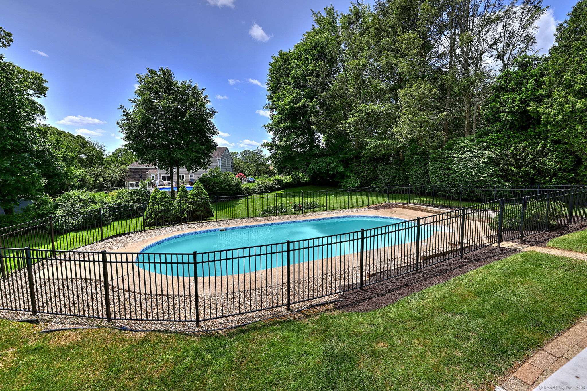 Trumbull, CT 06611,64 Regina Street