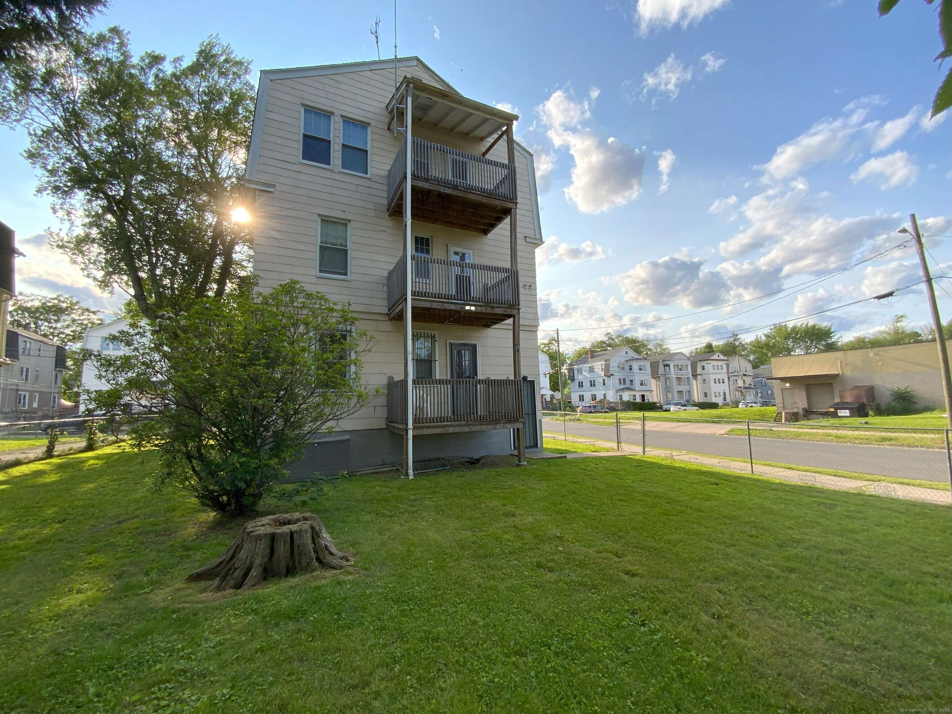 Hartford, CT 06120,240 Martin Street