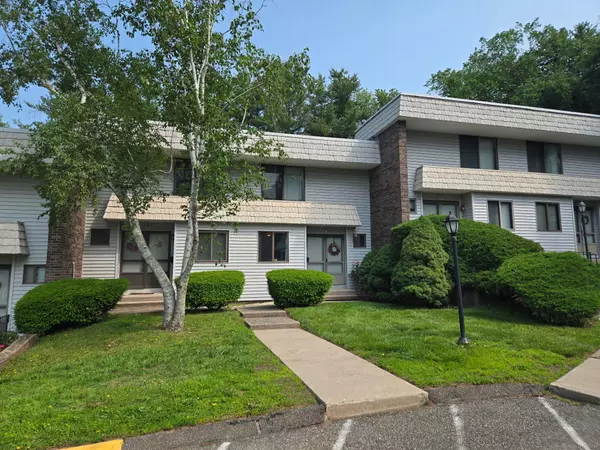 7 Bayberry Court #7, Cromwell, CT 06416