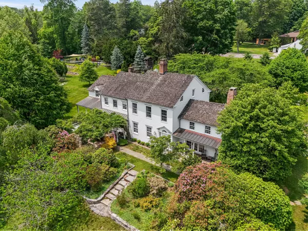 Stamford, CT 06903,19 Skymeadow Drive