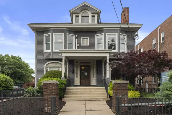 New Haven, CT 06511,1481 Chapel Street