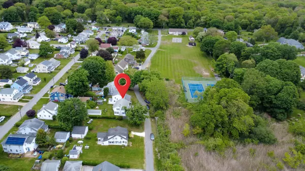 Old Lyme, CT 06371,31 Meriden Road