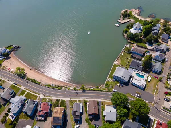 198 Shore Drive, Branford, CT 06405