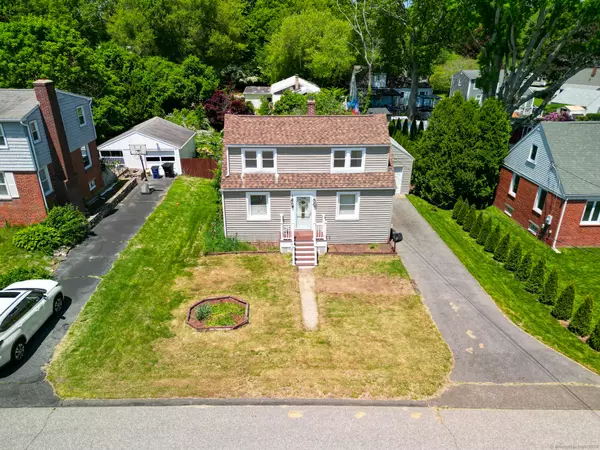 Groton, CT 06340,46 Country Club Road