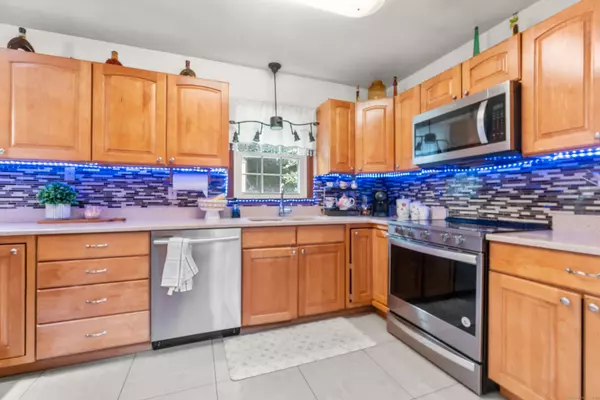 Newtown, CT 06470,30 Hi Barlow Road