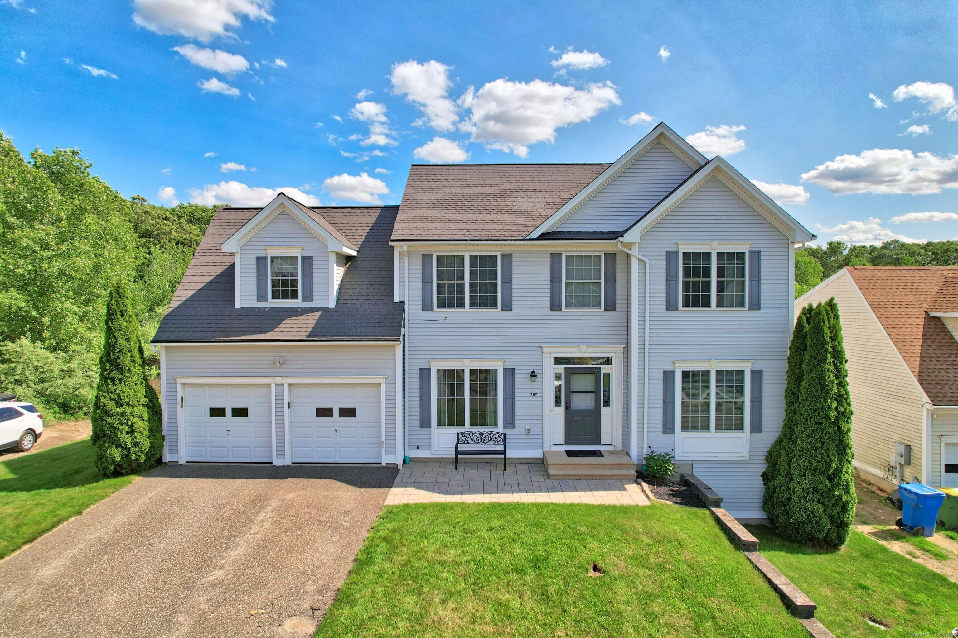 Waterbury, CT 06705,280 Ridgefield Avenue