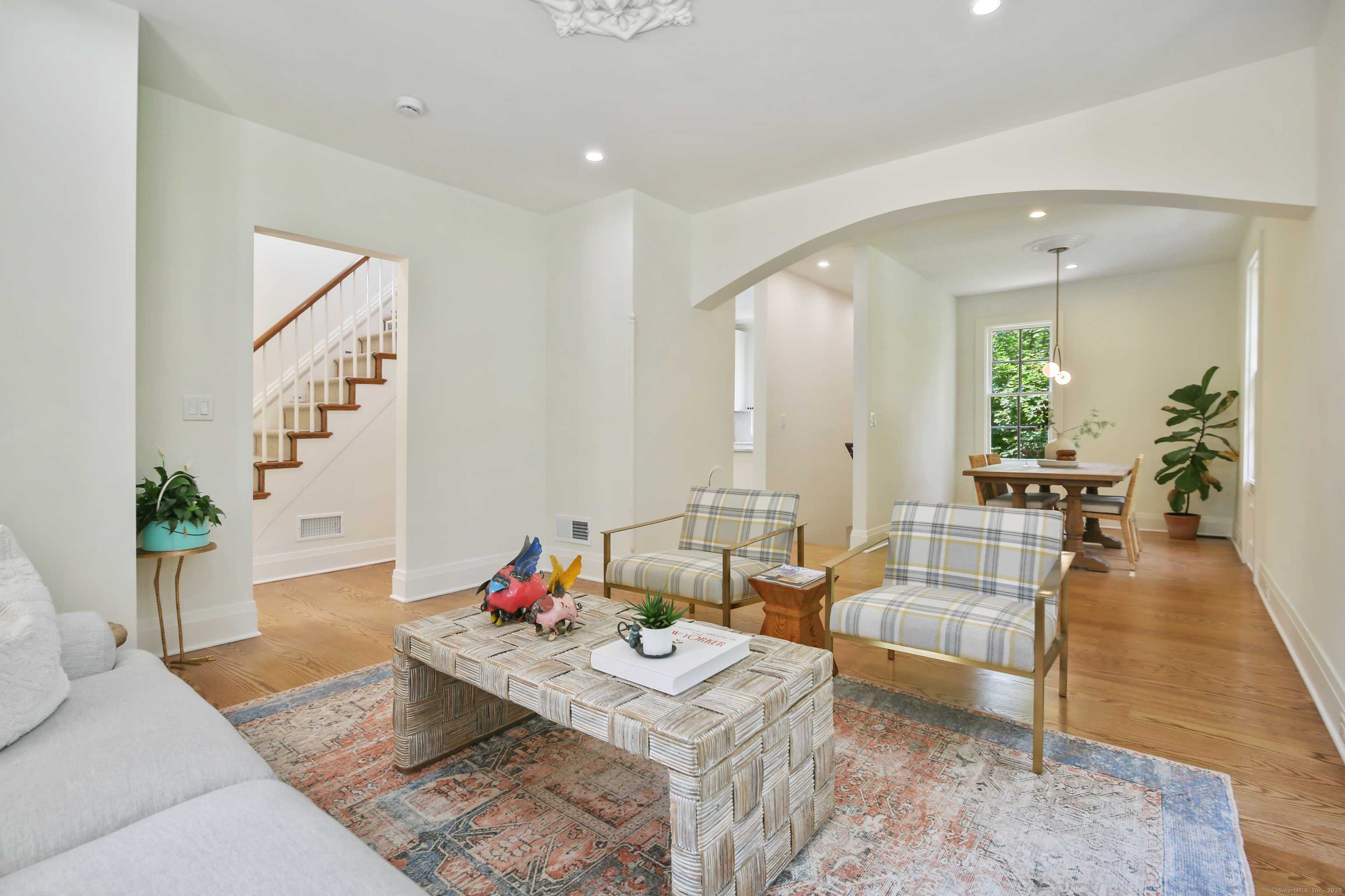 New Canaan, CT 06840,66 Seminary Street