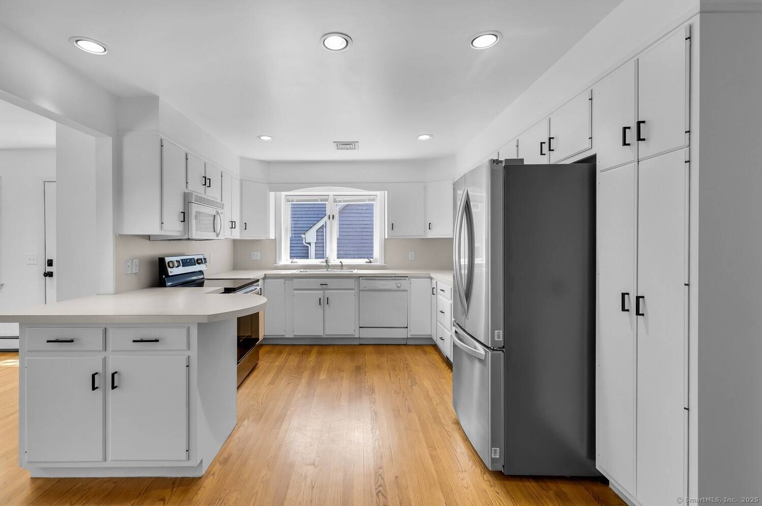 Darien, CT 06820,29 Ridgeley Street