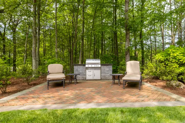 Middlebury, CT 06762,111 Dwyer Road