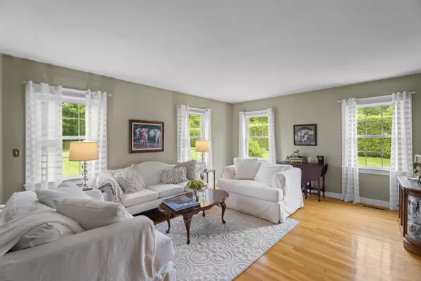 Southbury, CT 06488,837 Old Field Road