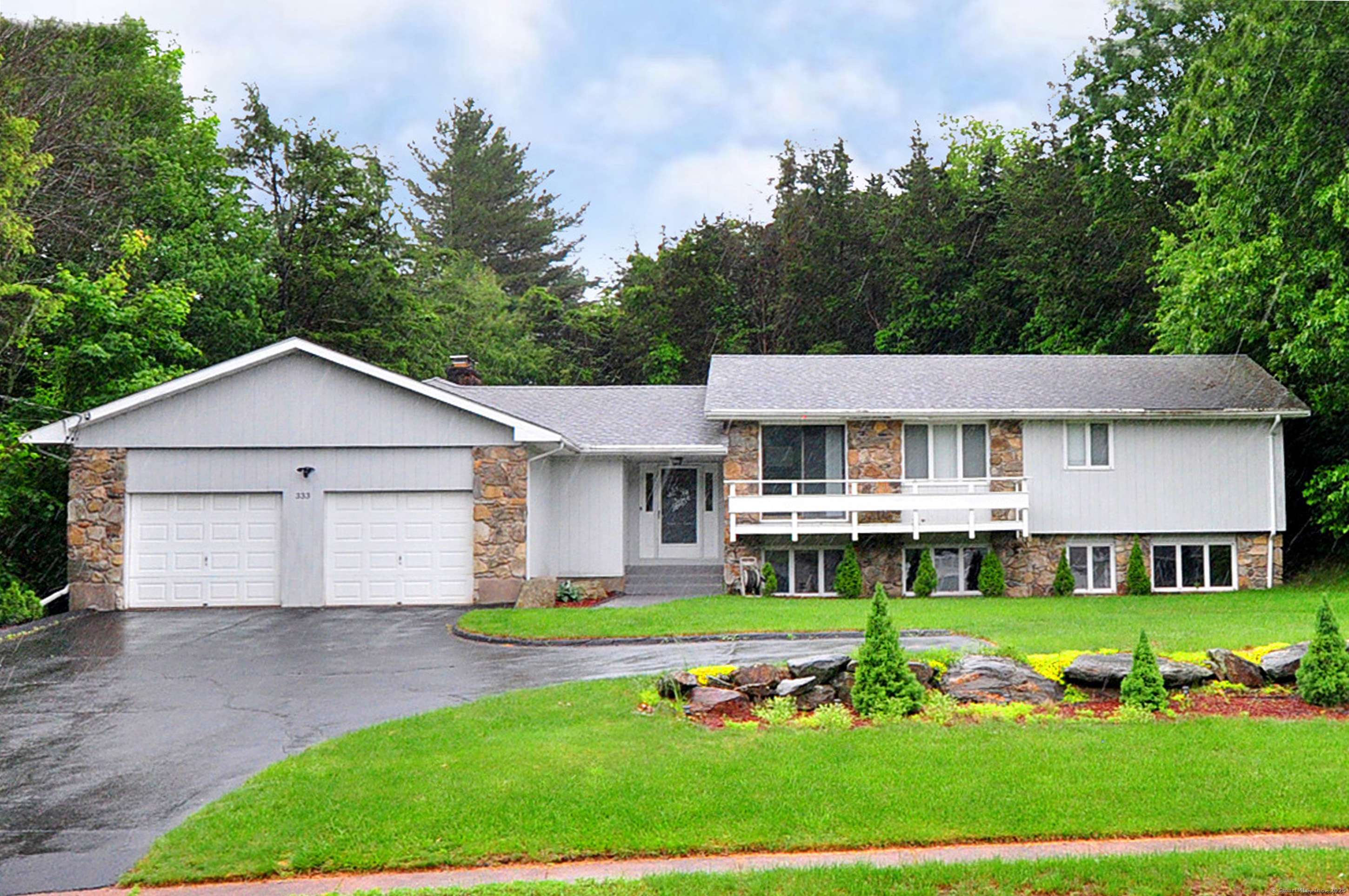 333 Kennedy Road, Manchester, CT 06042