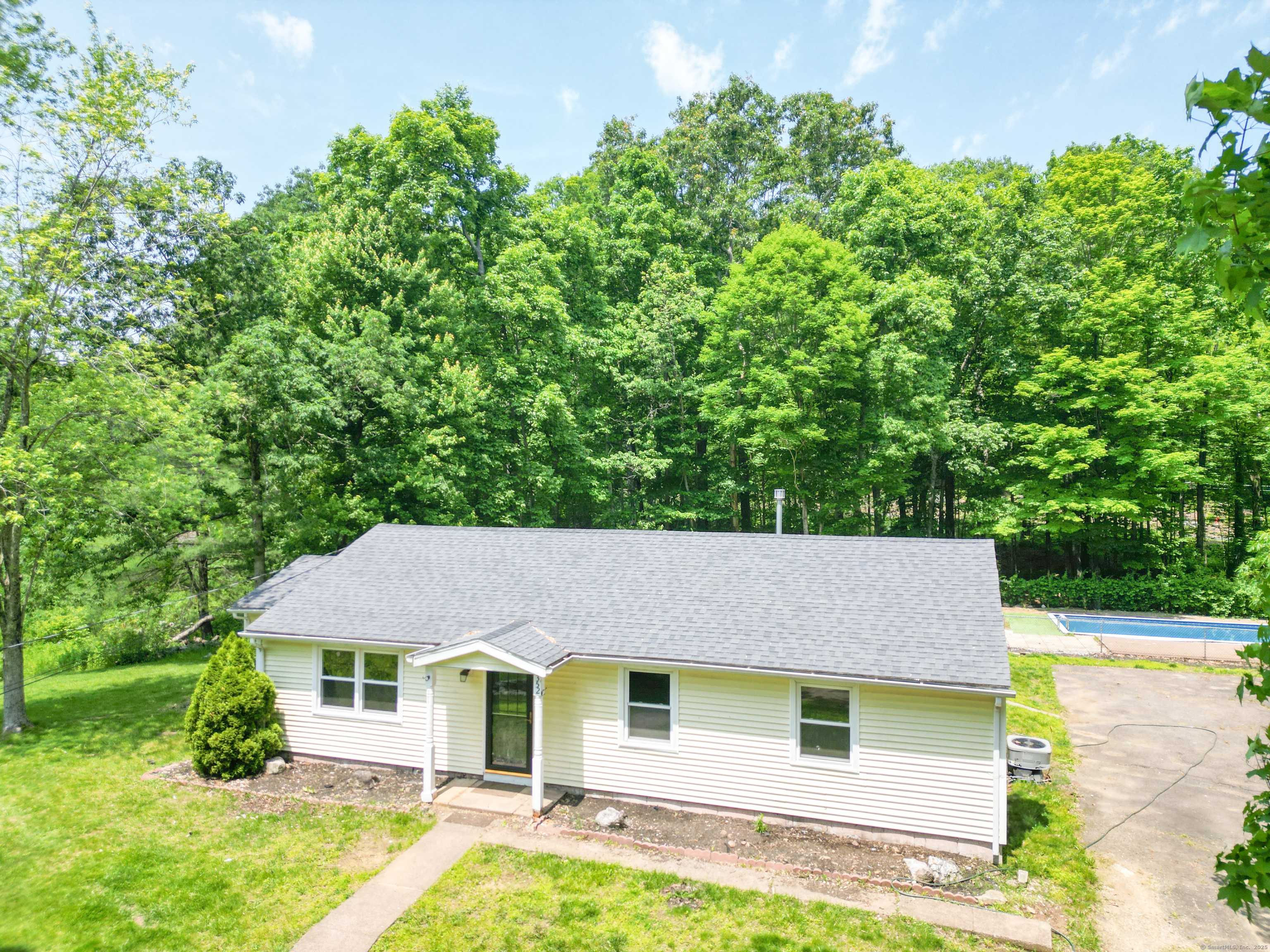 Coventry, CT 06238,352 Richmond Road