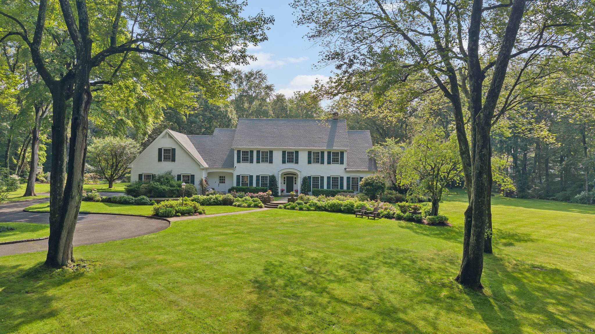 19 Father Peters Lane, New Canaan, CT 06840