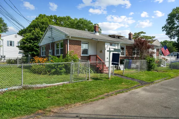 Stratford, CT 06614,55 Fisher Court