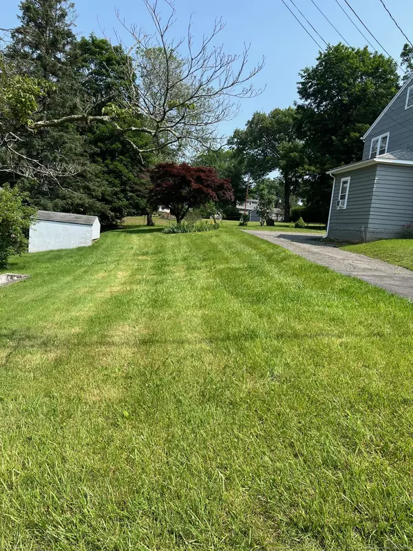 Danbury, CT 06810,16 Springside Avenue