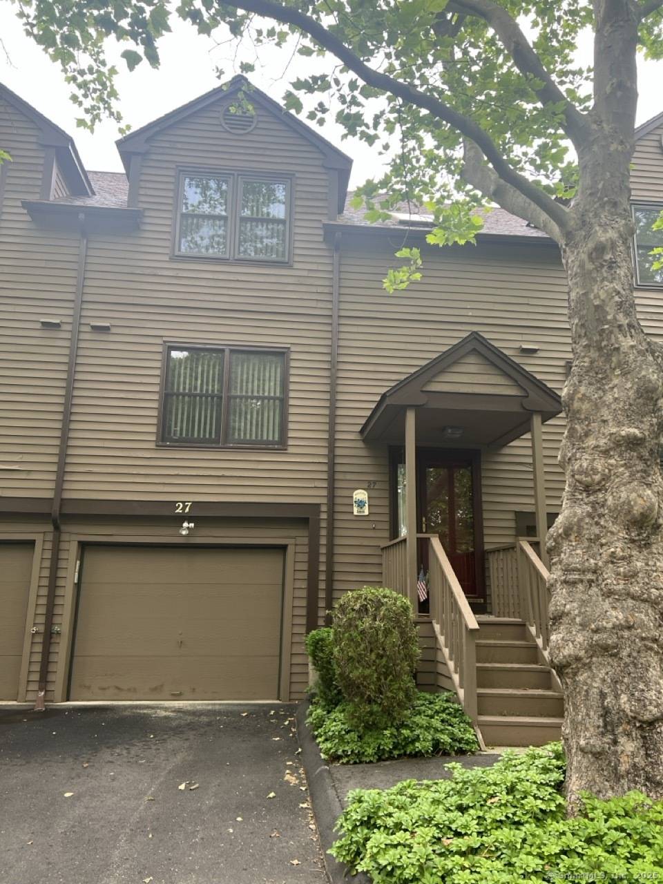 27 Rolling Ridge Road #27, Monroe, CT 06468