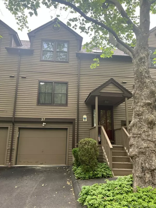27 Rolling Ridge Road #27, Monroe, CT 06468