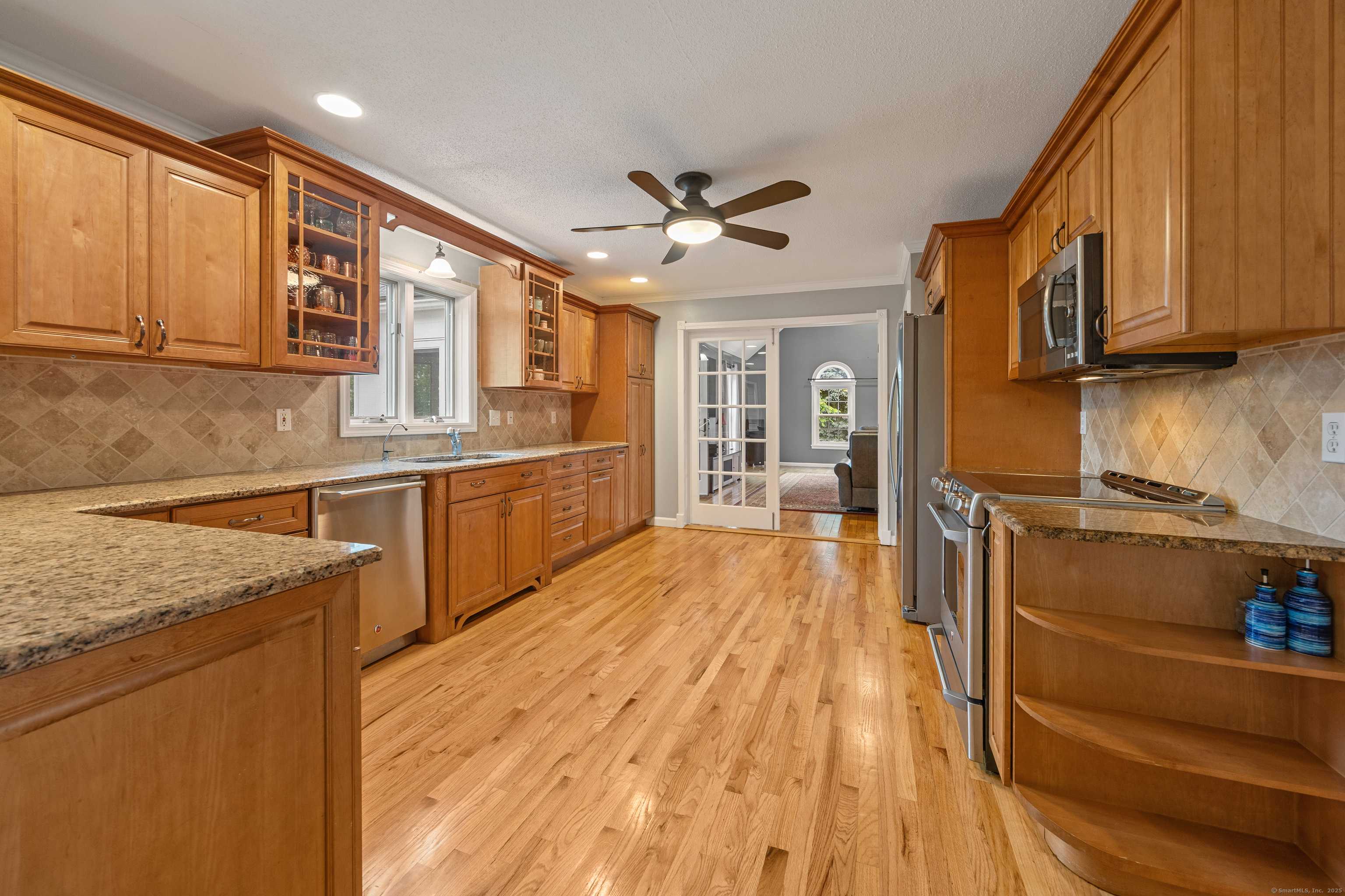 North Branford, CT 06472,10 Maria Todd Road