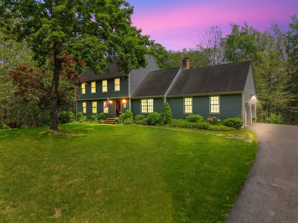 Madison, CT 06443,37 Sheffield Lane