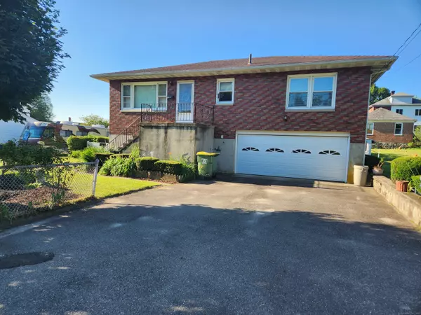 82 Hotchkiss Street, Waterbury, CT 06704