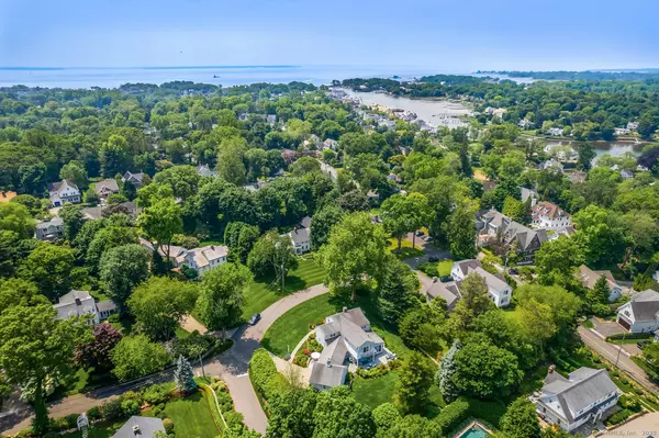 Norwalk, CT 06853,3 Bittersweet Trail