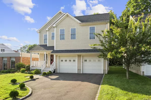 Norwalk, CT 06851,1-1/2 Colony Street