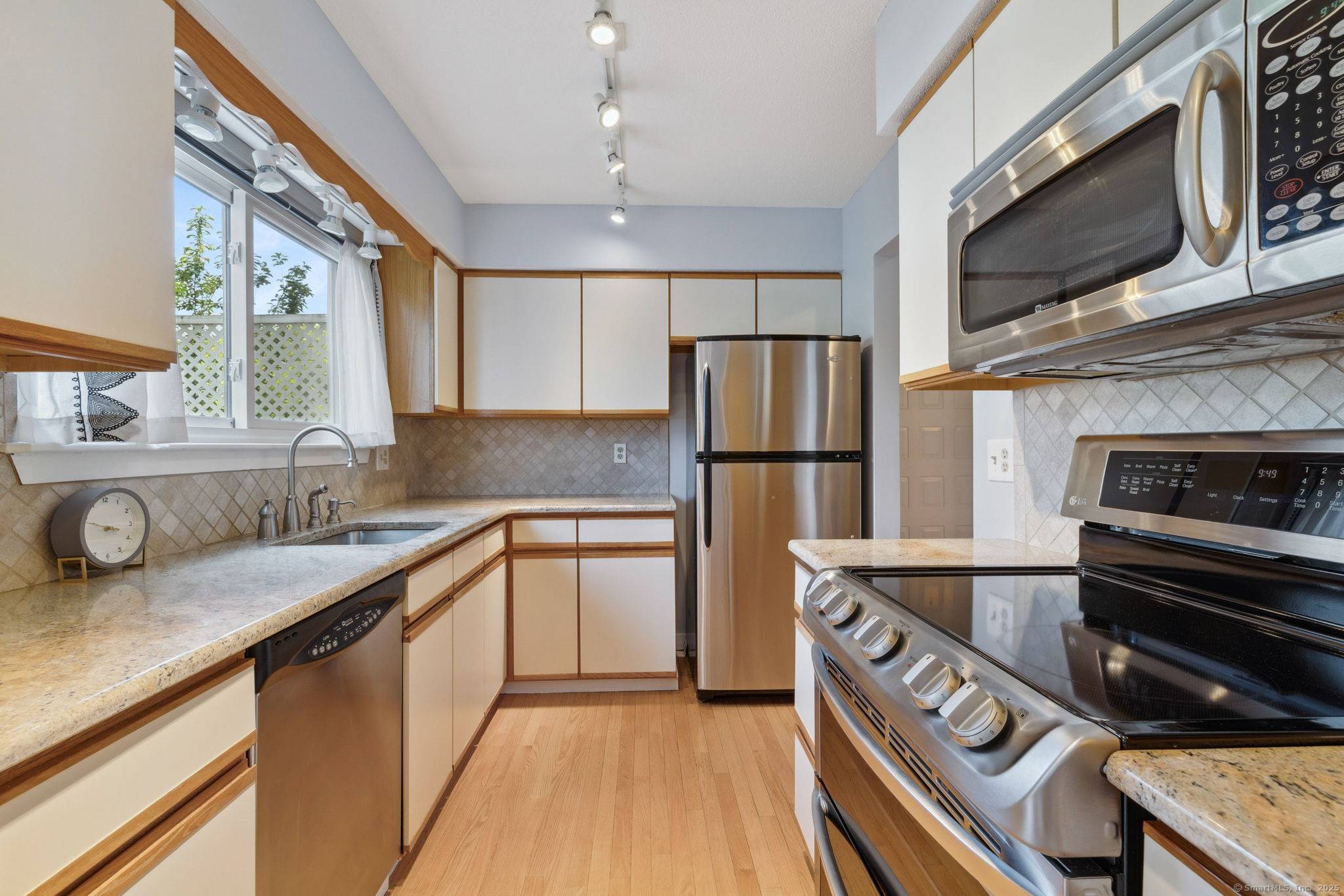 Wallingford, CT 06492,66 Staffordshire Commons Drive #66