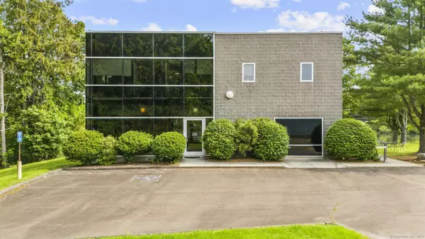 Guilford, CT 06437,75 Carter Drive