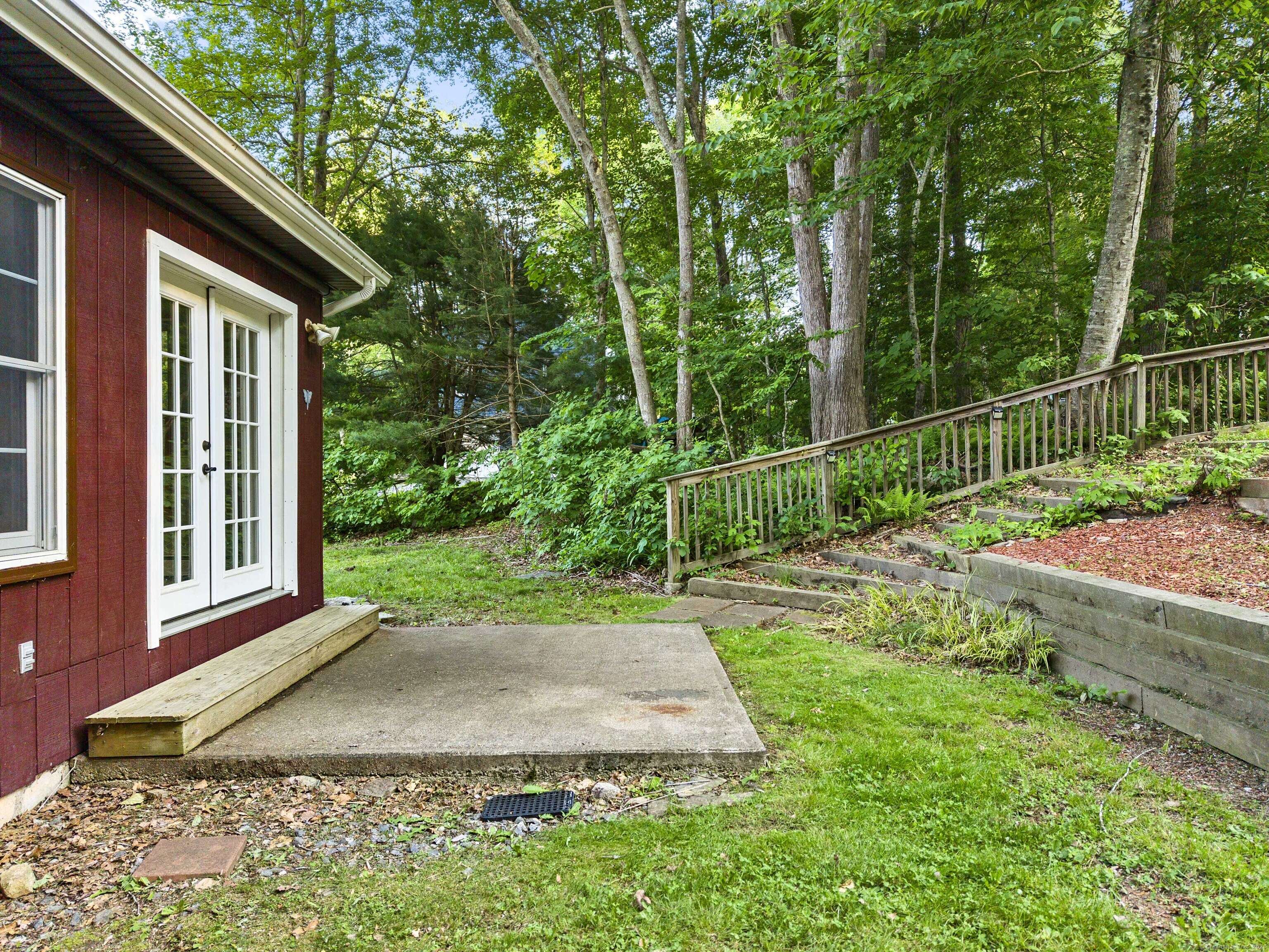 Ledyard, CT 06339,9 Philip Lane
