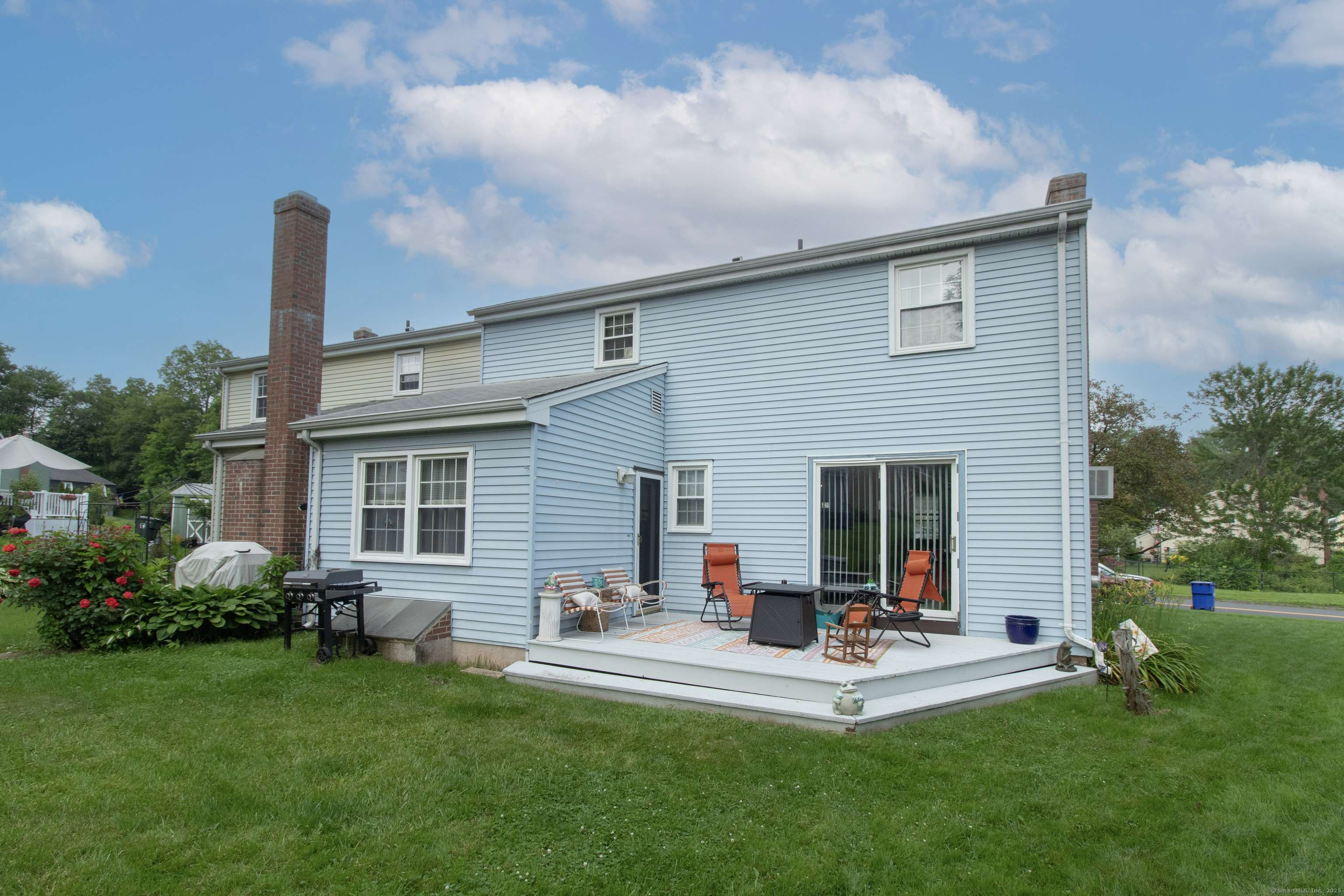 Newington, CT 06111,47 Pebble Drive