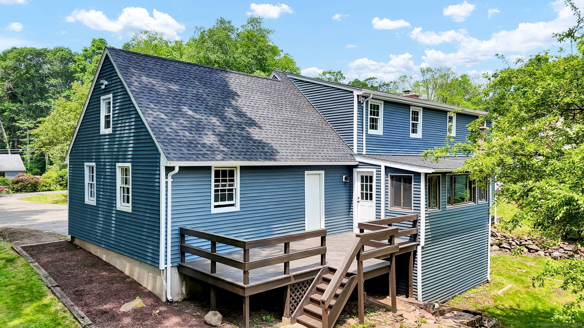 Suffield, CT 06093,890 Copper Hill Road