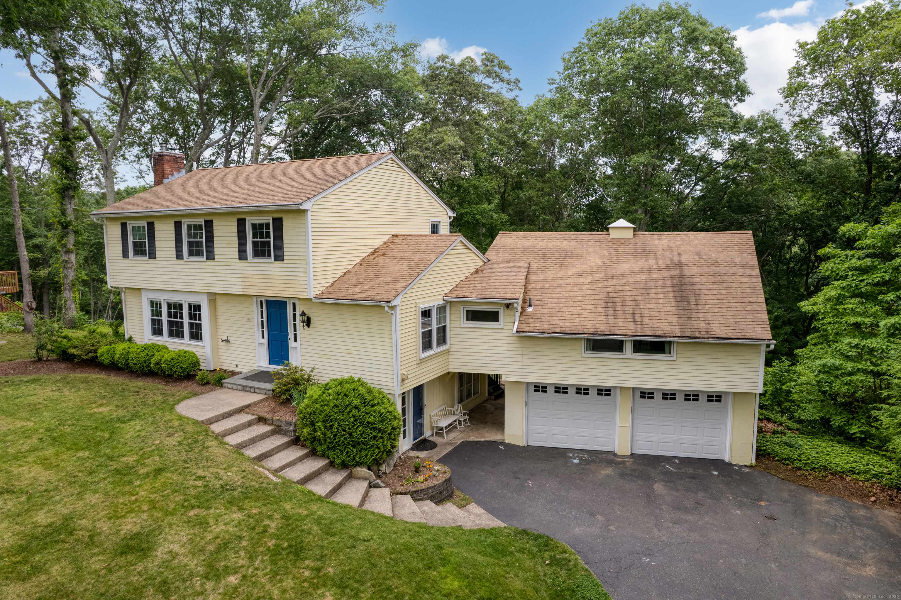 19 West Hills Road, Essex, CT 06442
