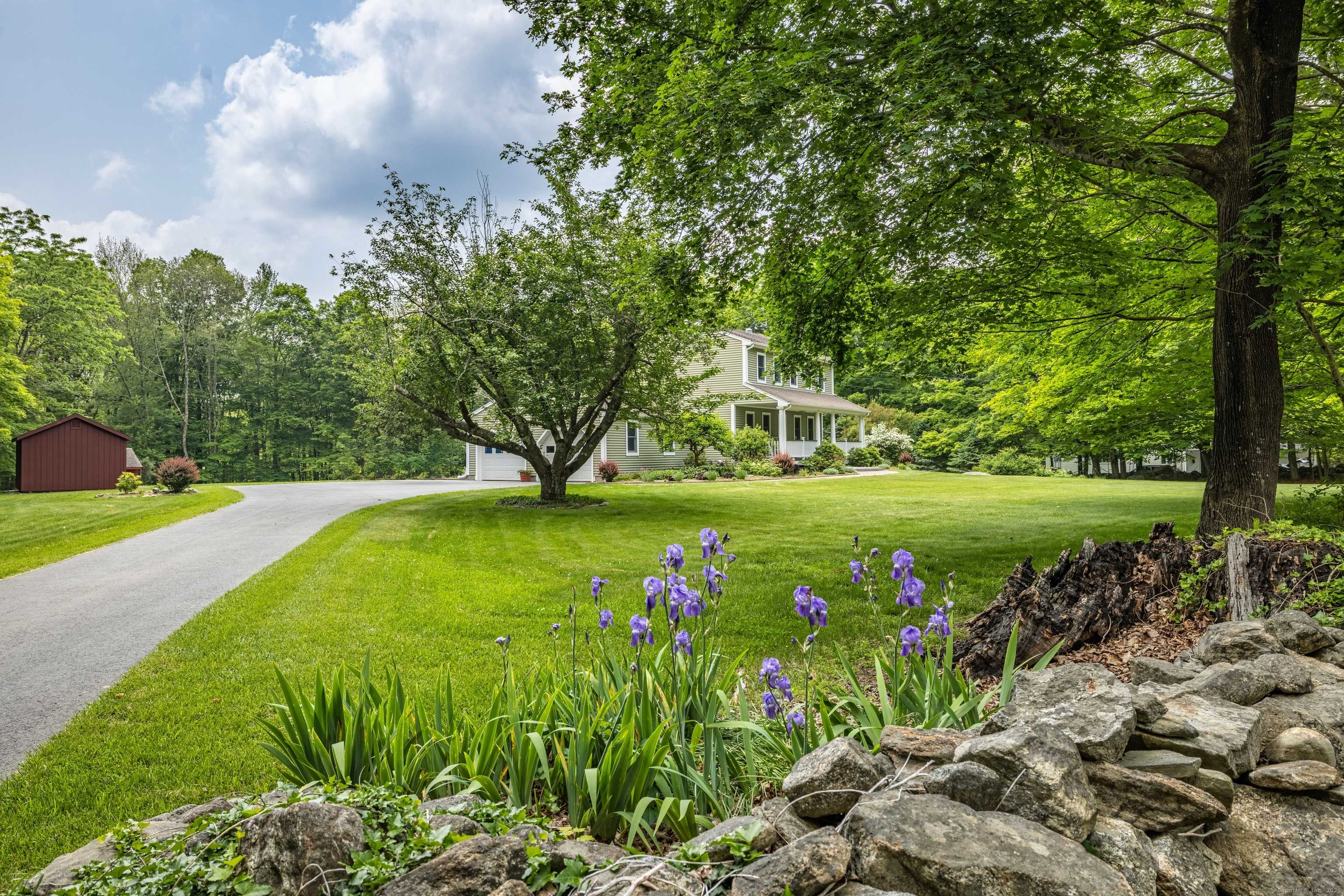 47 Davis Road, Mansfield, CT 06268