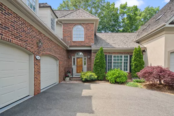 Fairfield, CT 06825,184 Stillson Road #184