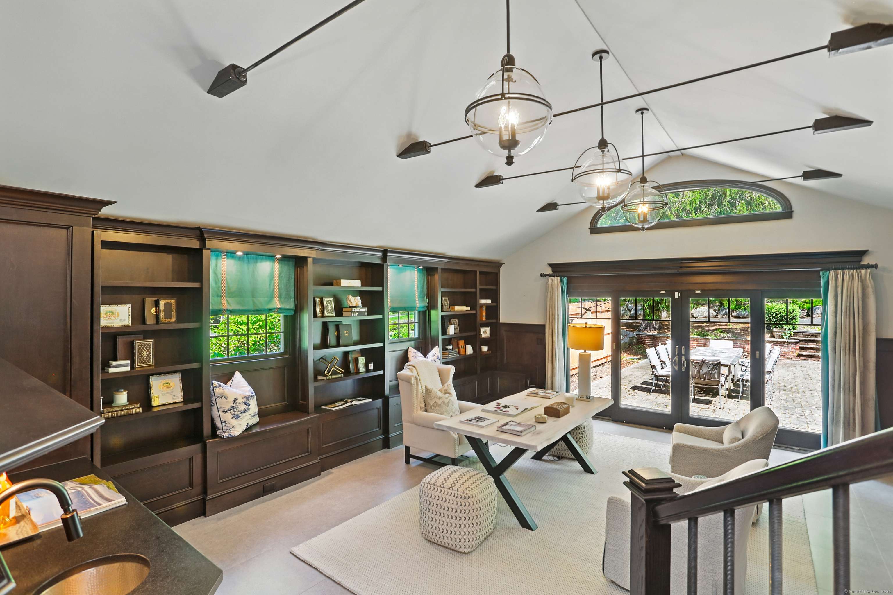 Wilton, CT 06897,158 Linden Tree Road