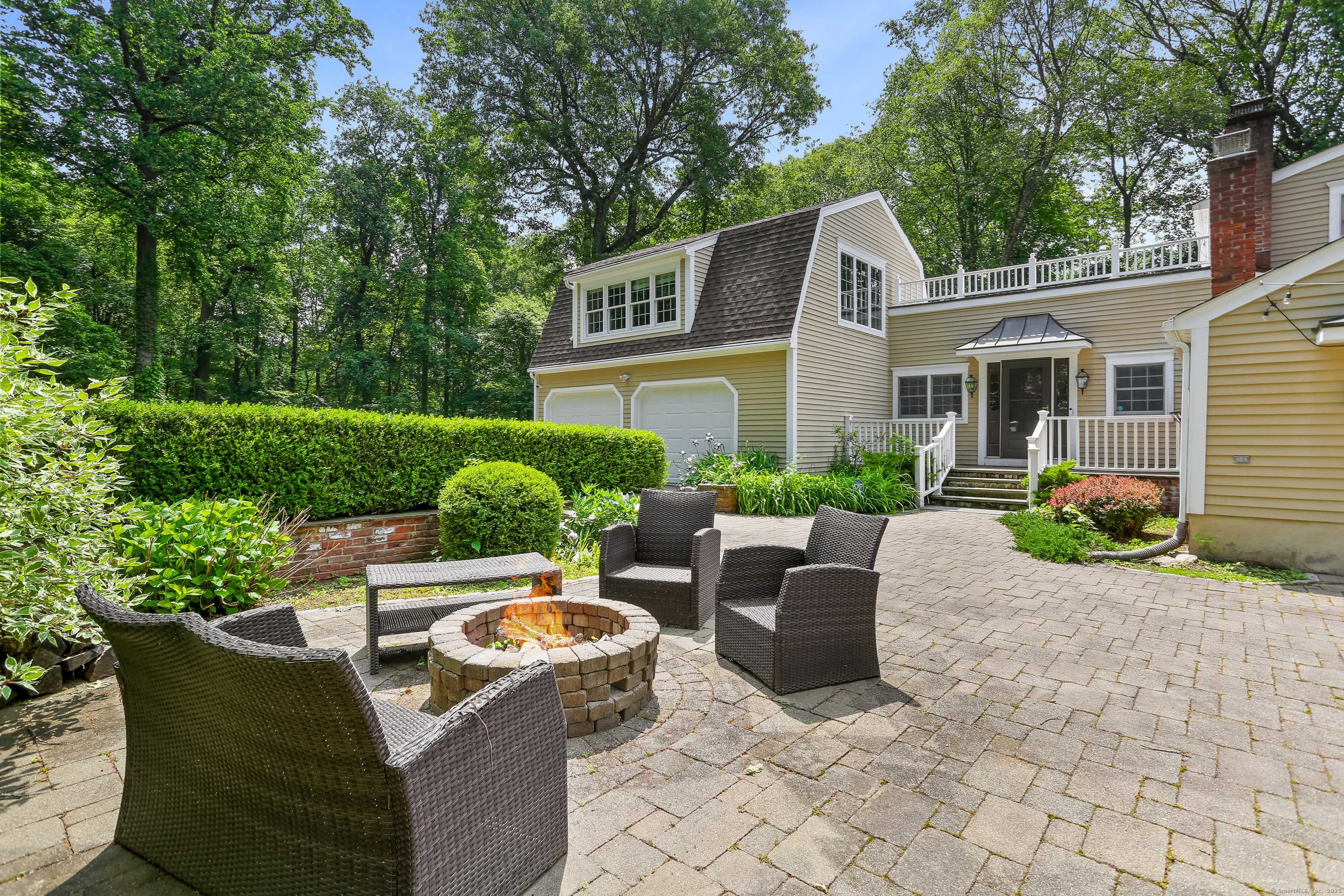 Wilton, CT 06897,158 Linden Tree Road