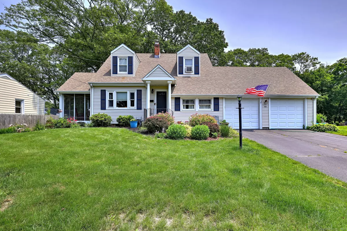 West Haven, CT 06516,97 Richmond Avenue