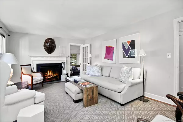 Fairfield, CT 06890,95 Taylor Place