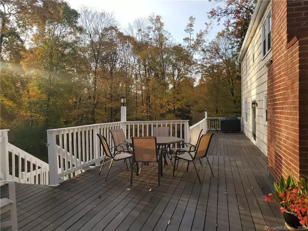 Stamford, CT 06903,208 Guinea Road