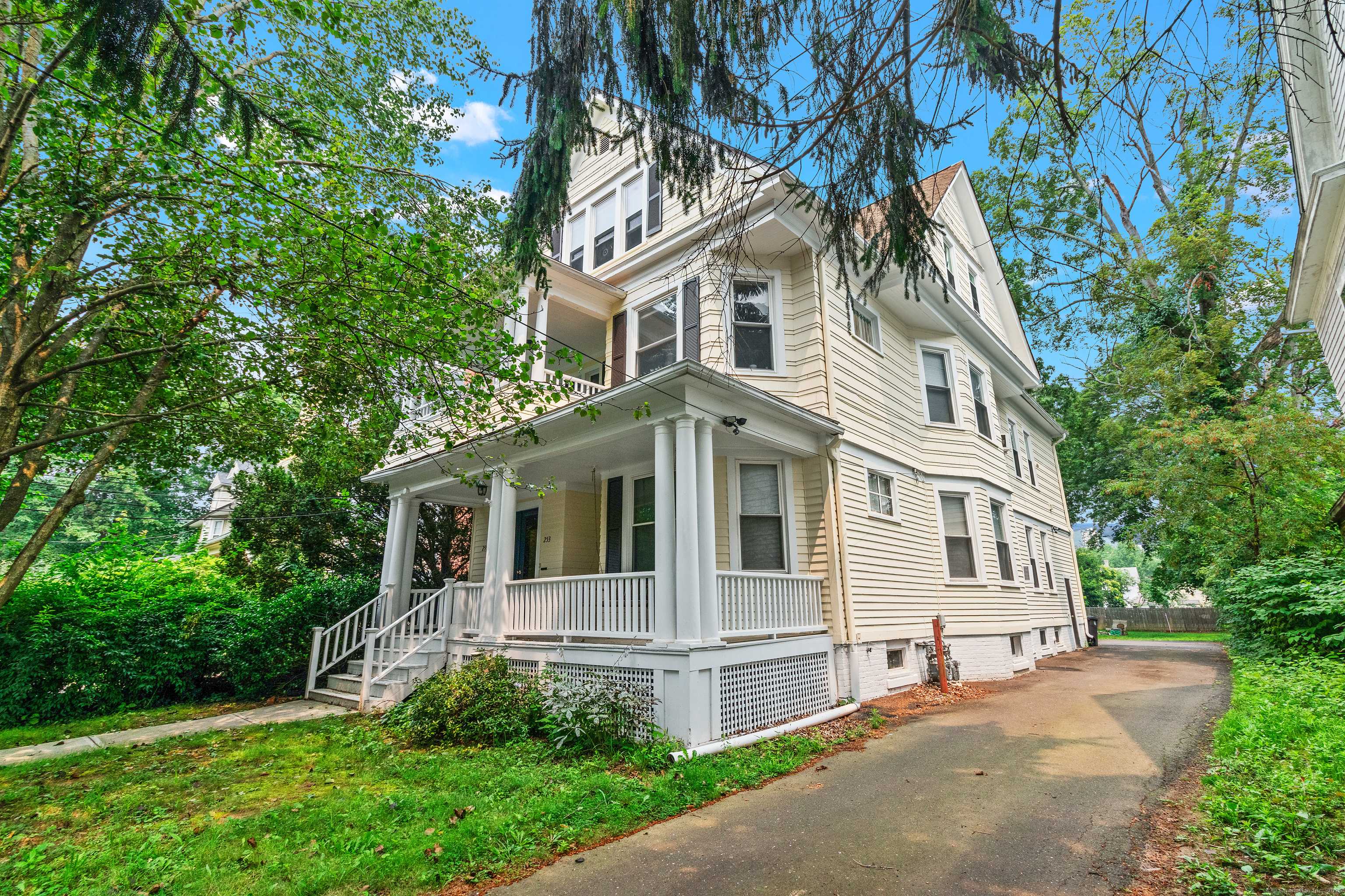 253 West Elm Street #1, New Haven, CT 06515