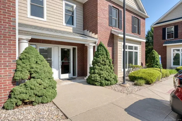 South Windsor, CT 06074,85 Felt Road #601