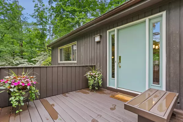 Westport, CT 06880,11 Catamount Road