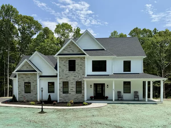 47 Greenwich Place, Colchester, CT 06415